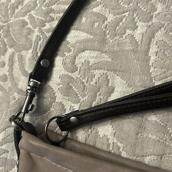 Rough and Tumble leather shoulder purse - Picture 10 of 10